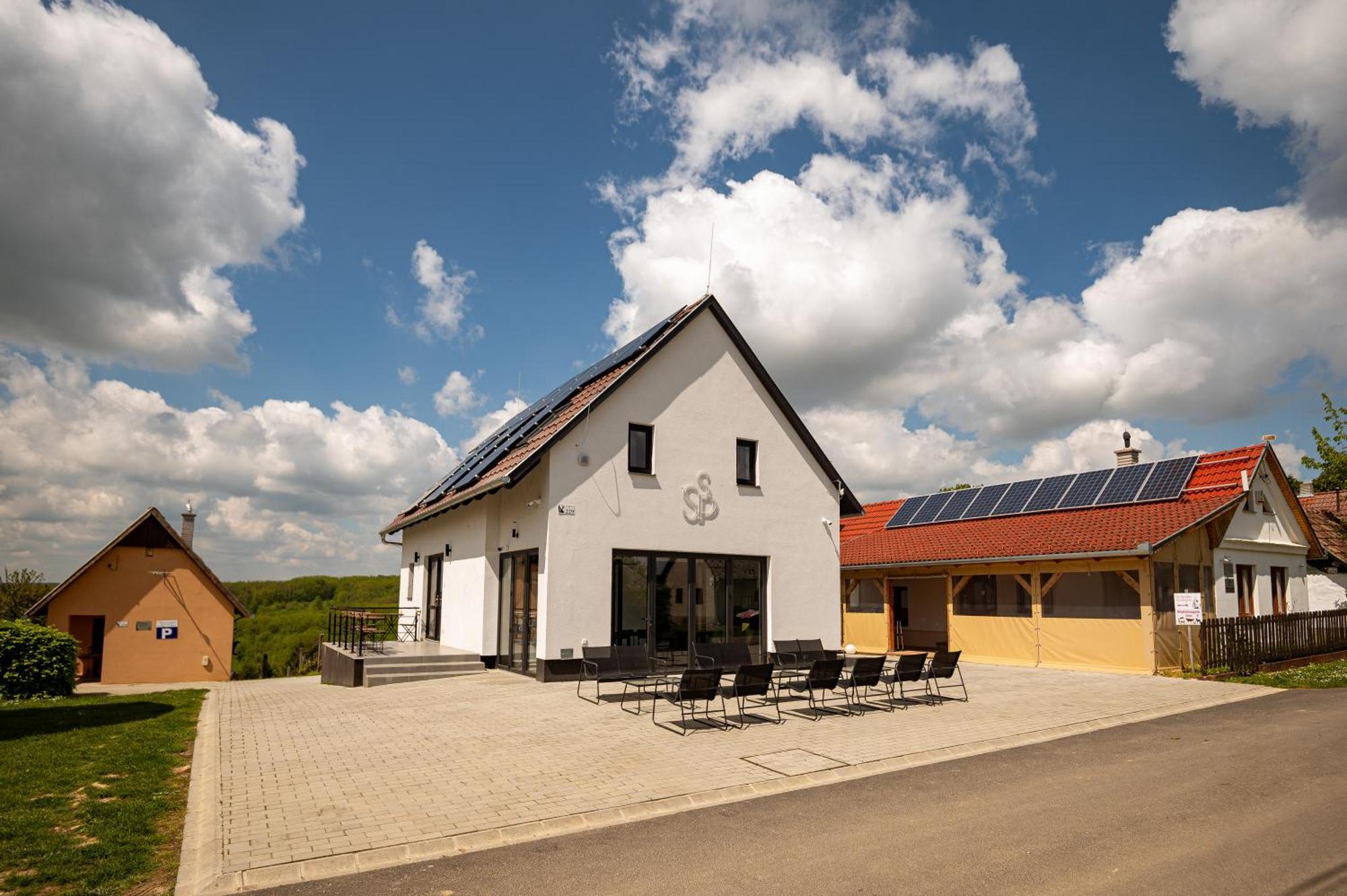 Foerhenc Wine House & Guesthouses I-Ii-Iii Nagykanizsa Buitenkant foto