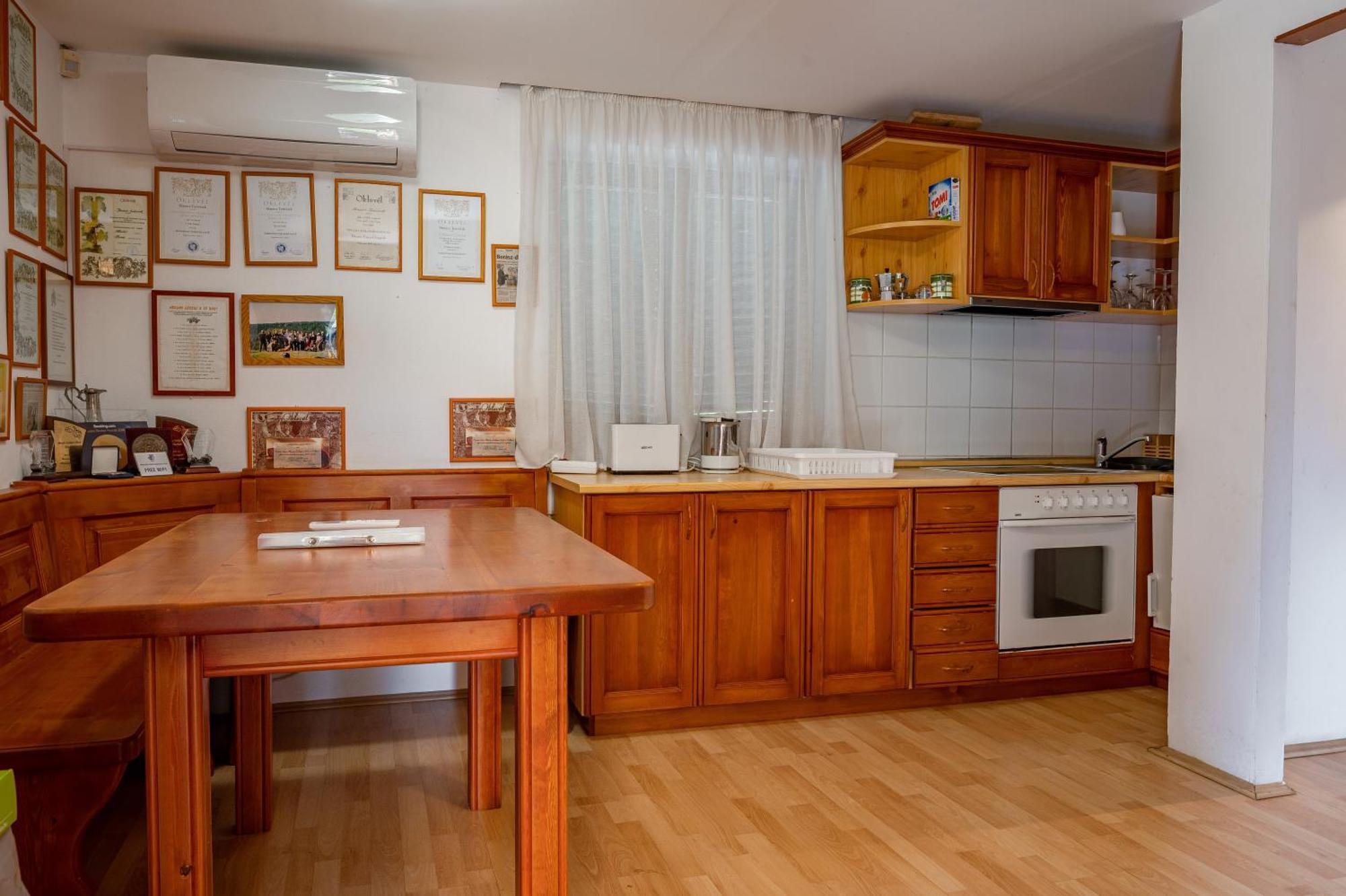 Foerhenc Wine House & Guesthouses I-Ii-Iii Nagykanizsa Buitenkant foto
